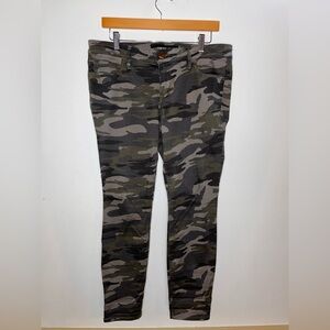 Express Jeans Camo Jeans Dark Wash Ankle Legging Stella Low Rise Women’s Sz 10